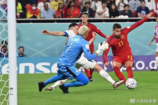 意大利转会专家、FIFA经纪人达里奥-卡诺维认为，奥斯梅恩会在明年6月转会离队。